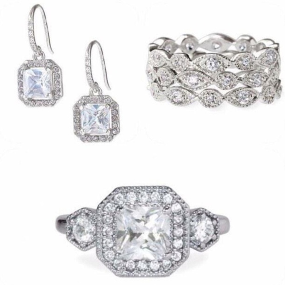 :: STUNNING Stella & Dot Deco Cocktail Ring - Picture 2 of 7